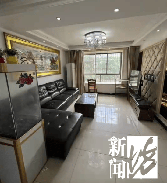 中介最新套路曝光!雇人假装看房,狂砍60万,搞房东心态…律师:涉嫌欺诈