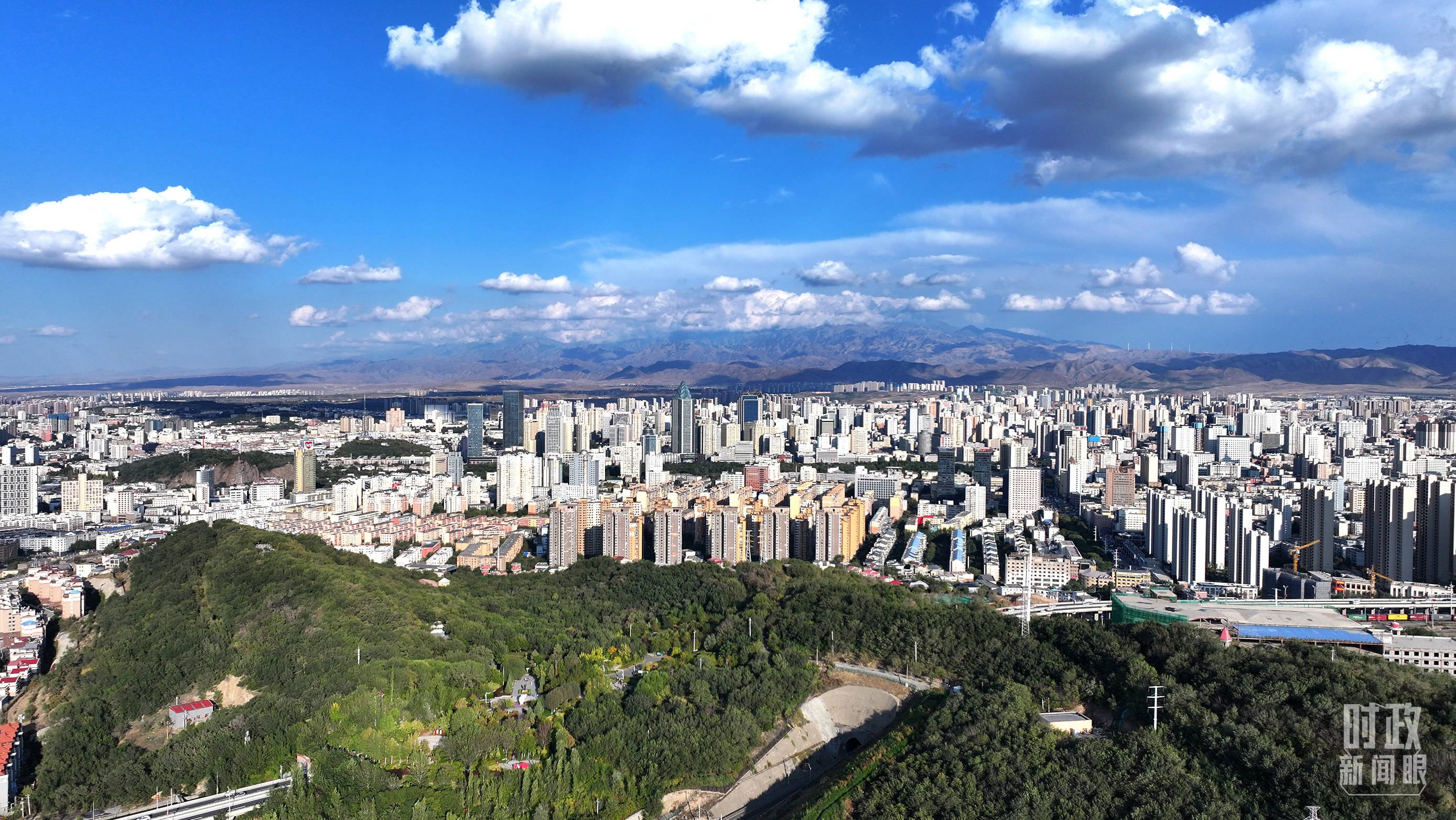 时政新闻眼丨历史性的新疆之行开启,传递哪些重要信息