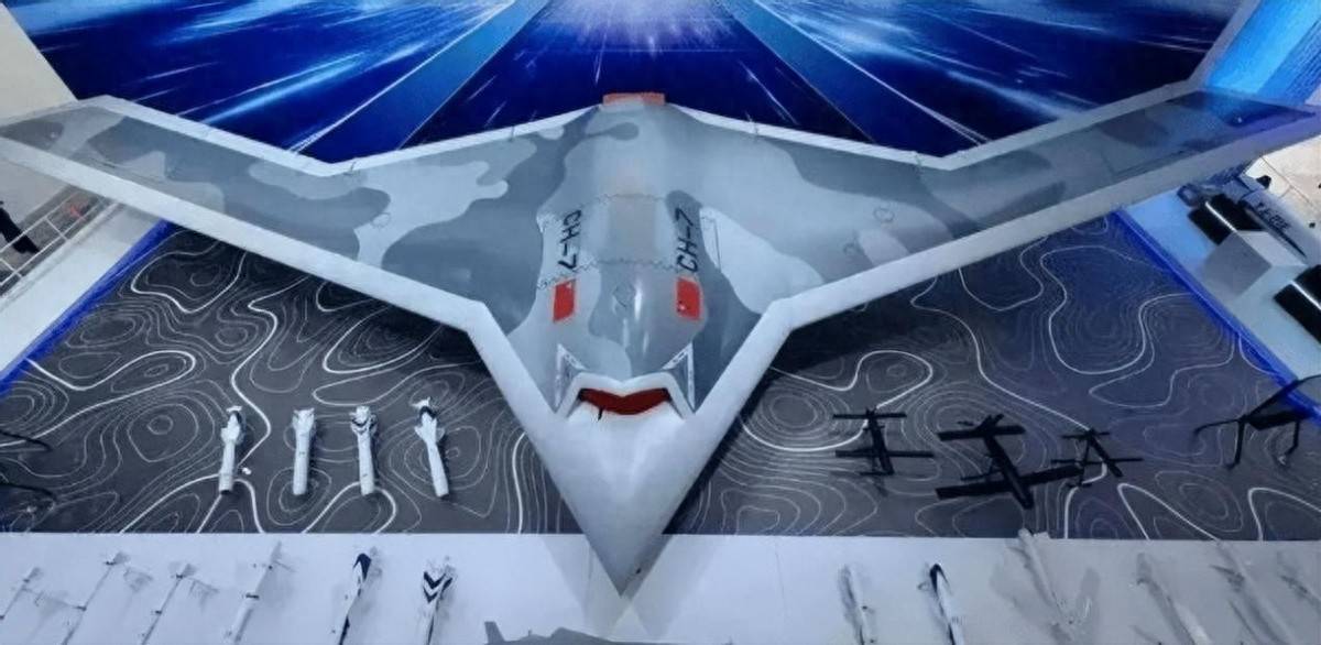 沙特豪掷30亿美元,购买“彩虹-7”隐身无人机,沙特终于找到自保出路?